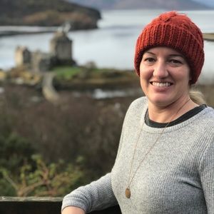 Meet your Posher, Esther